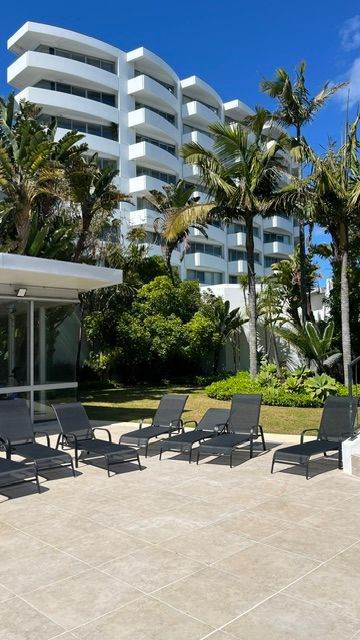 FOR SALE - Stunning 2 Bedroom Apartment in Parnell, Auckland - Pool, Tennis Court, Sauna