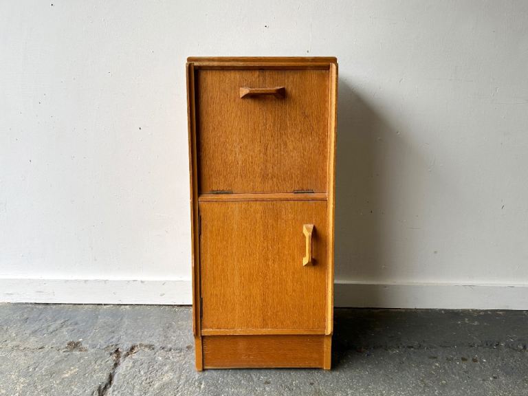 Mid-Century 1950/60s G Plan (E Gomme) ‘Brandon’ oak bedside cabinet