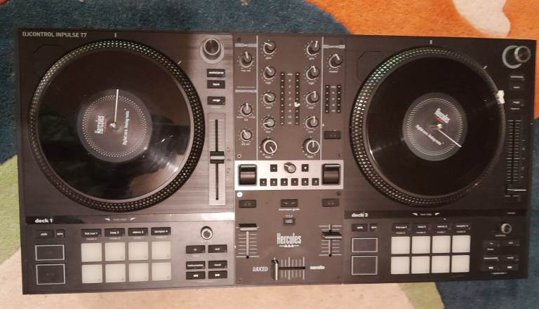 Hercules DJControl Inpulse T7: Motorised Professional DJ Controller Kingston, London