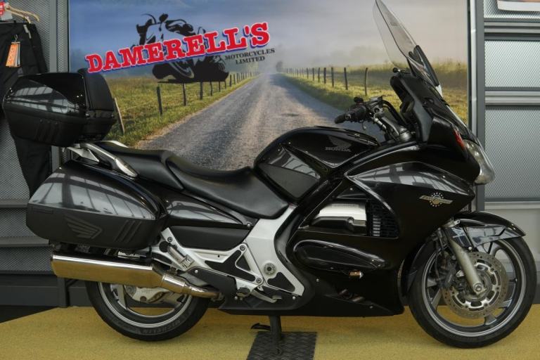2010 HONDA ST13000 PAN EUROPEAN BLACK MOTORCYCLE