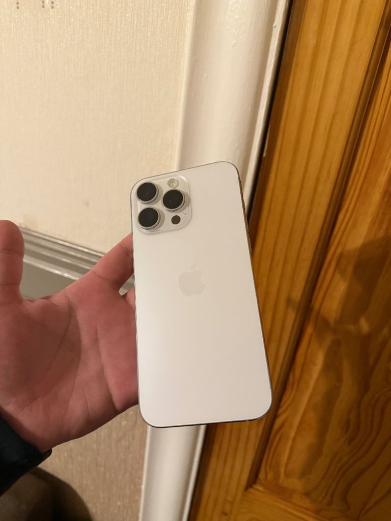 iPhone 15 Pro Max 256GB - 96% Battery Health