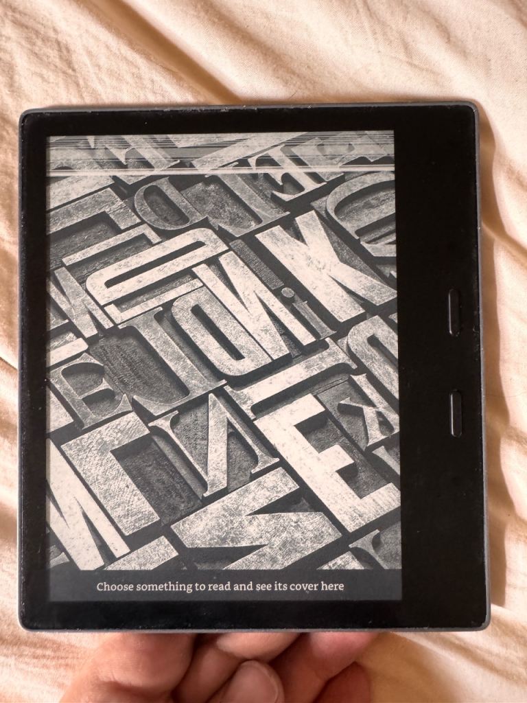 Amazon Kindle Oasis 10th Gen (2019) – Working – Screen Line Fault + Case