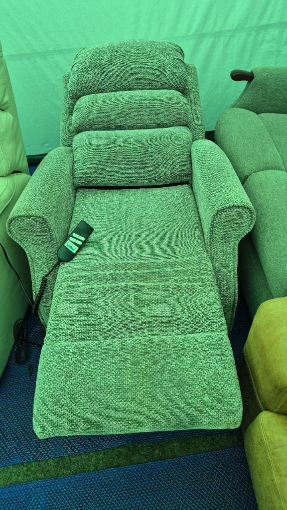  Electric Rise & Recliner Chair