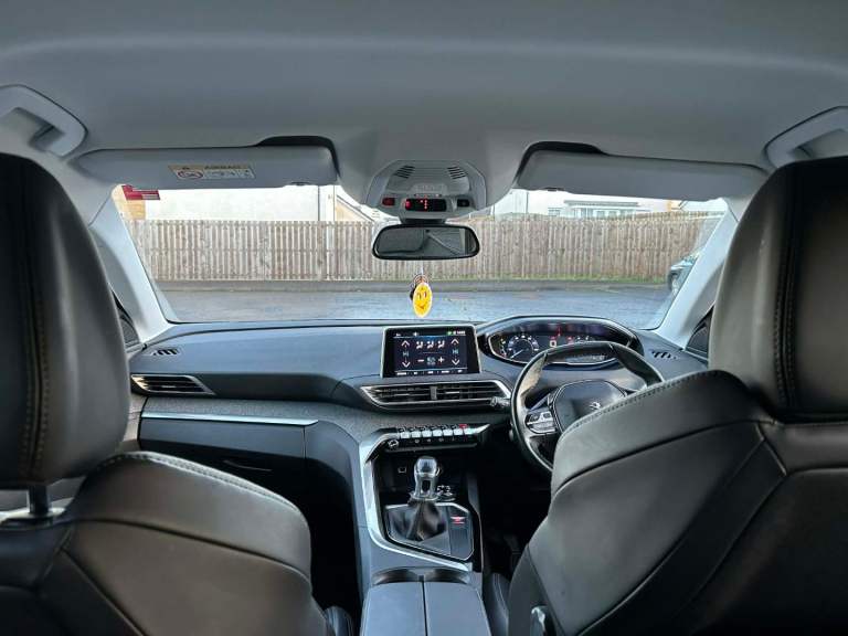 Peugeot, 3008, Hatchback, 2017, Manual, 1560 (cc), 5 doors