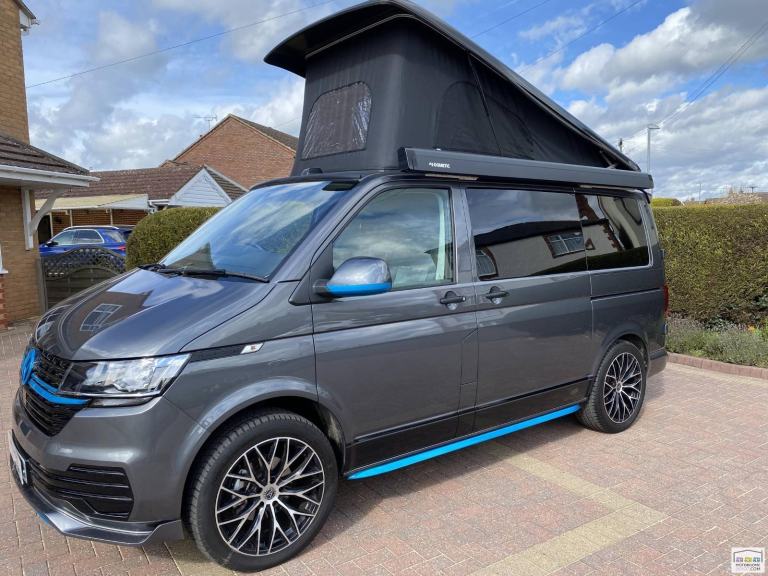 VOLKSWAGEN T6.1 T28 WOODSTOCK CAMPERVAN - 2022 - 4 BELT - POP TOP - LOW MILEAGE