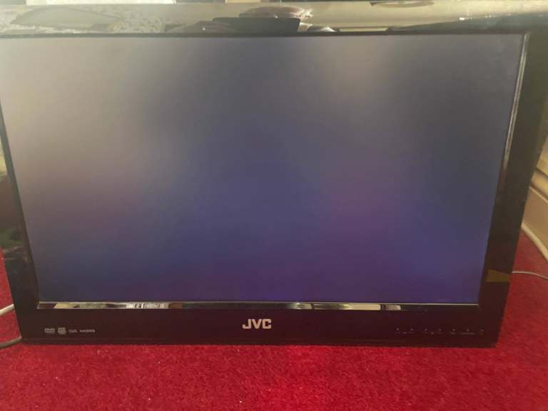JVC 22" TV/DVD Combo LED TV – Full HD, HDMI & USB, with remote