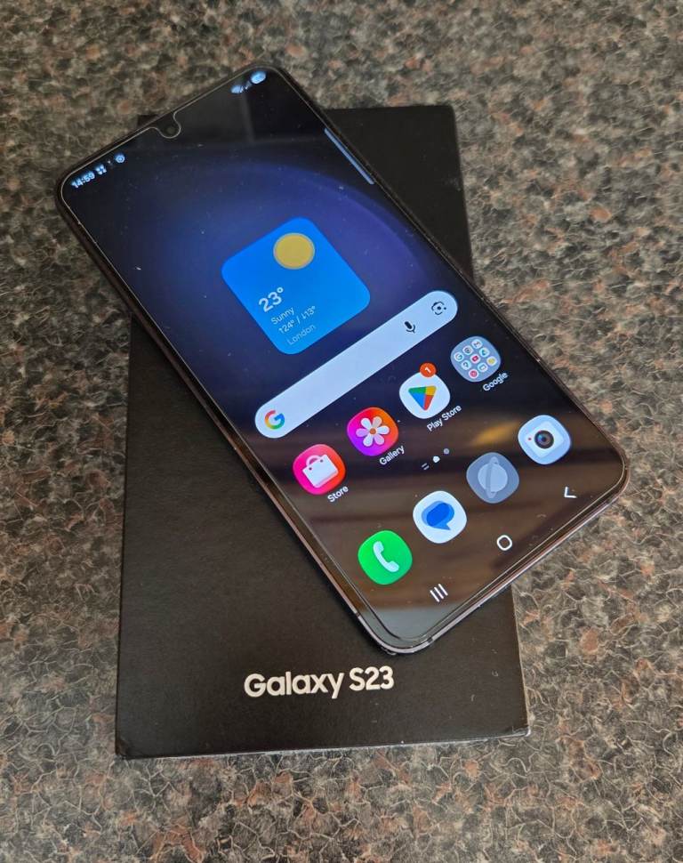 Samsung Galaxy S23 5G Mobile Phone, Phantom Black - Like New