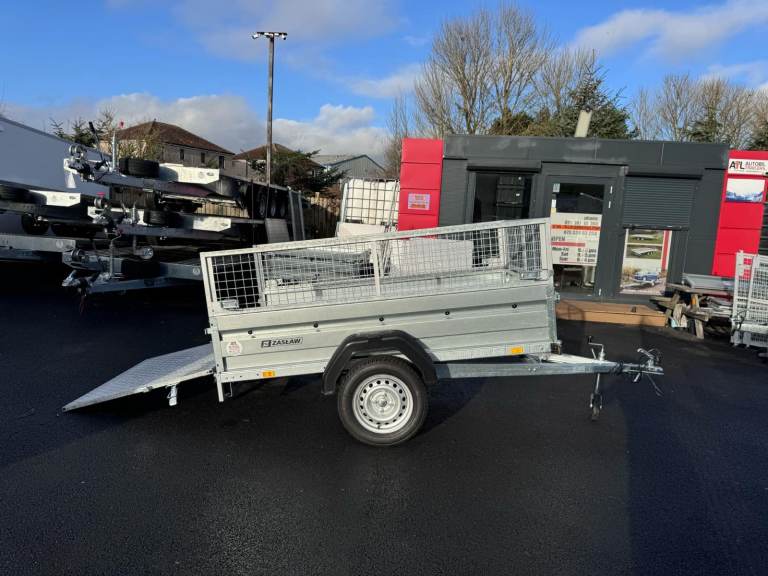BRAND NEW ZASLAW 7FT X 4FT SINGLE AXLE TRAILER WITH 40CM MESH AND RAMP 750KG