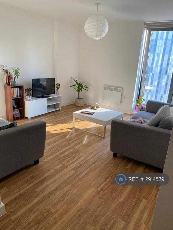 3 bedroom flat in Michigan Point Tower B, Salford, M50 (3 bed) (#2914579)