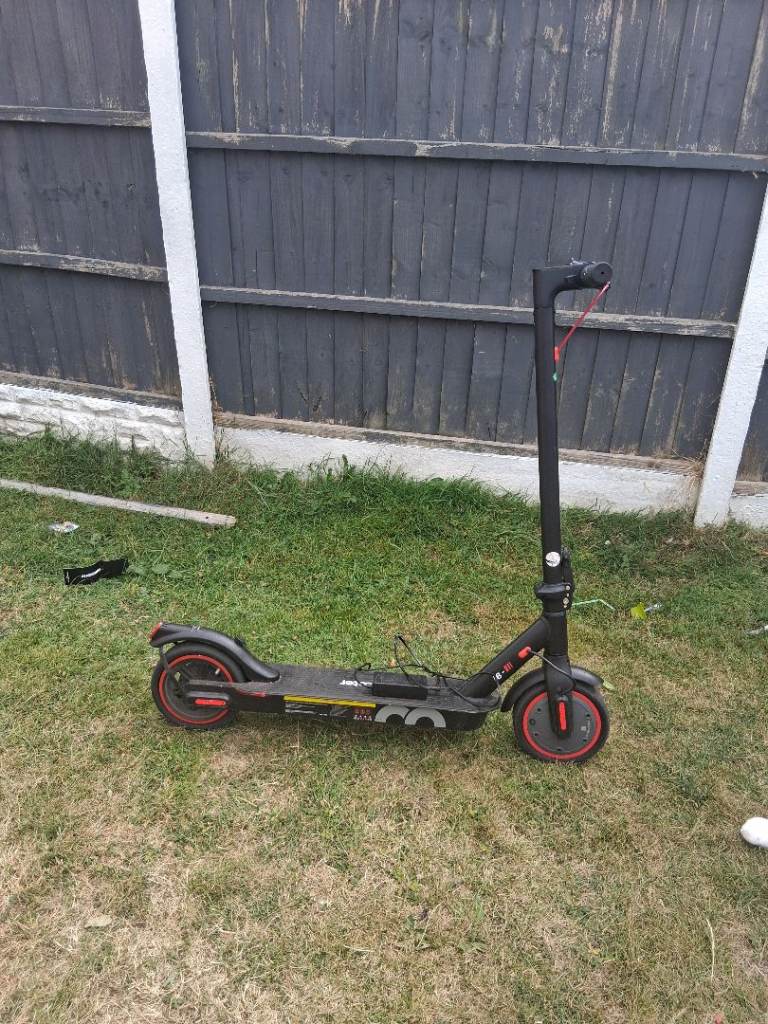 Black Electric Scooter – Good Condition, Ready to Ride