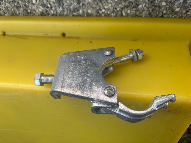 Scaffolding brackets