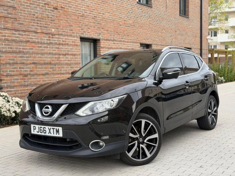 2017 Nissan Qashqai 1.2 DiG-T Tekna [Non-Panoramic] 5dr HATCHBACK Petrol Manual