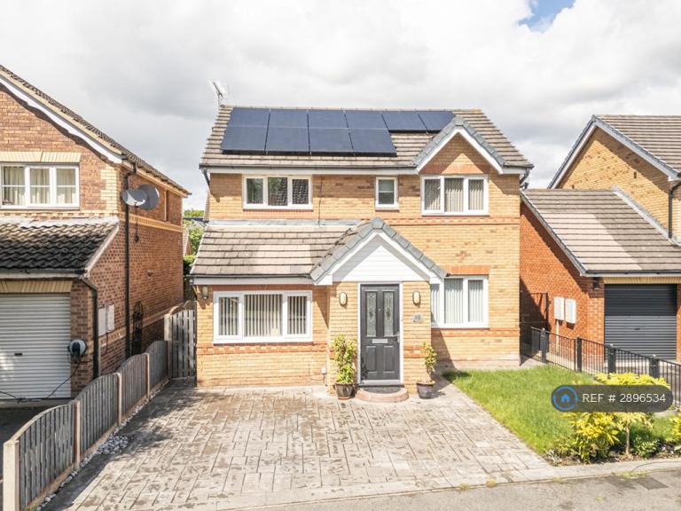 4 bedroom house in Millwater Avenue, Dewsbury, WF12 (4 bed) (#2896534)