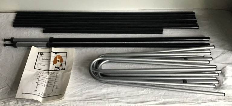 Car / Van German Made Adjustable Dog / Pet Guard / Barrier. UNUSED.