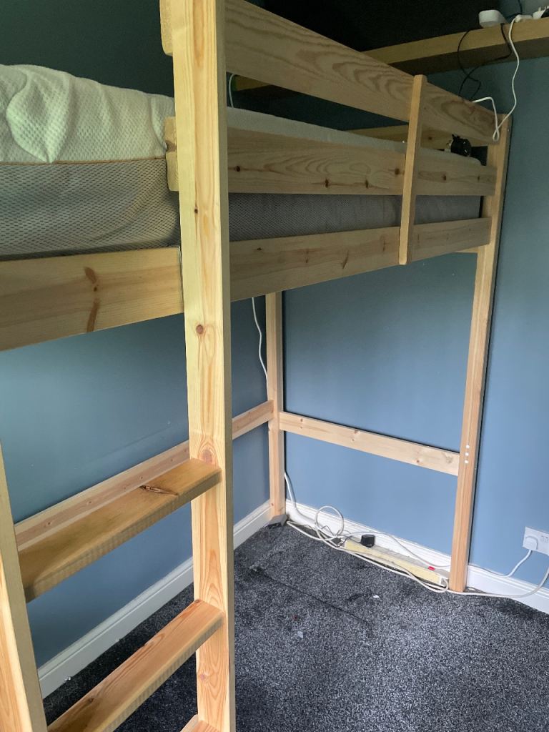 Single bunk bed 