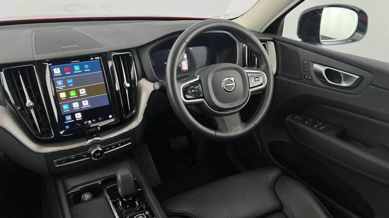 2022 Volvo XC60 2.0 B4D Plus Dark 5dr AWD Geartronic SUV Diesel Automatic