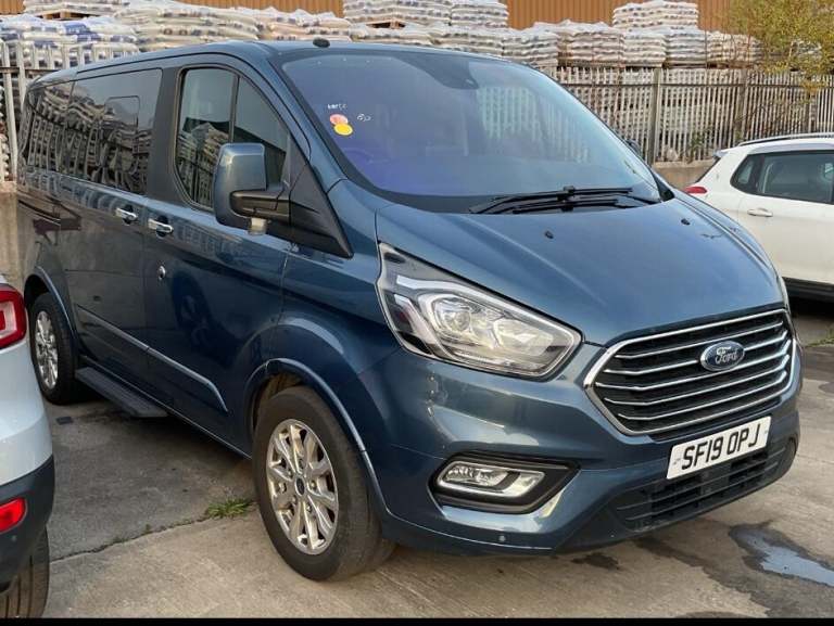 image for 2019 Ford Transit 2.0 320 EcoBlue Titanium Minibus Double Cab 5dr Diesel Manual L1 Euro 6 (s/ DIE...