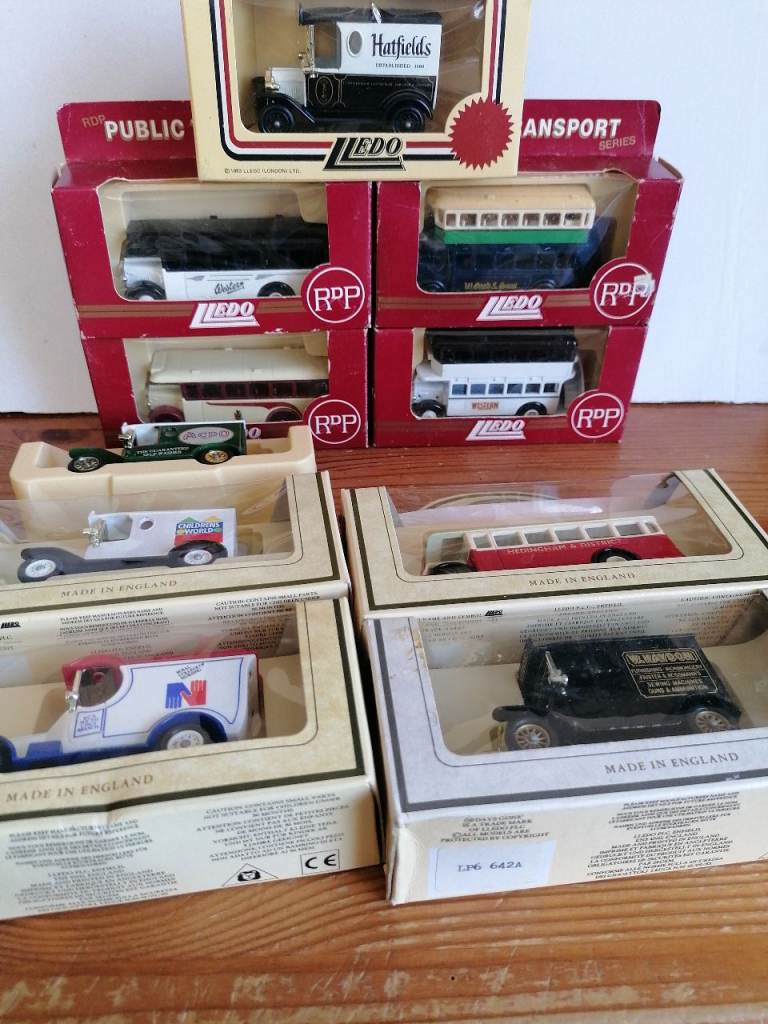 10 lledo diecast models £5 each