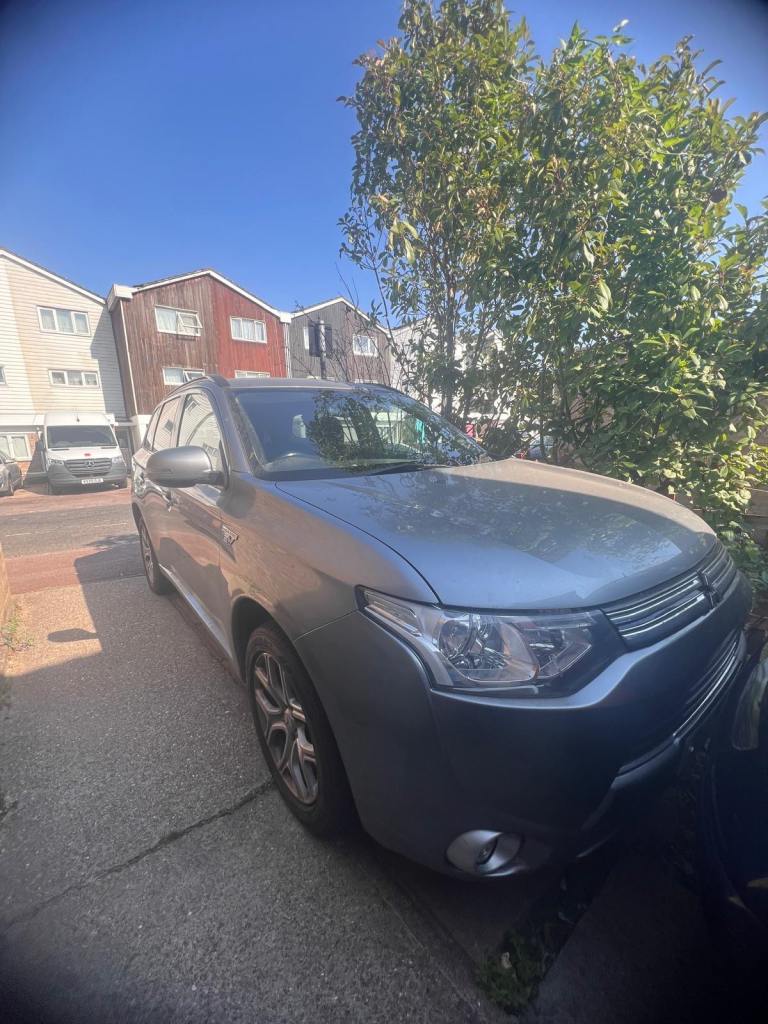 Mitsubishi, OUTLANDER, Estate, 2015, Other, 1998 (cc), 5 doors