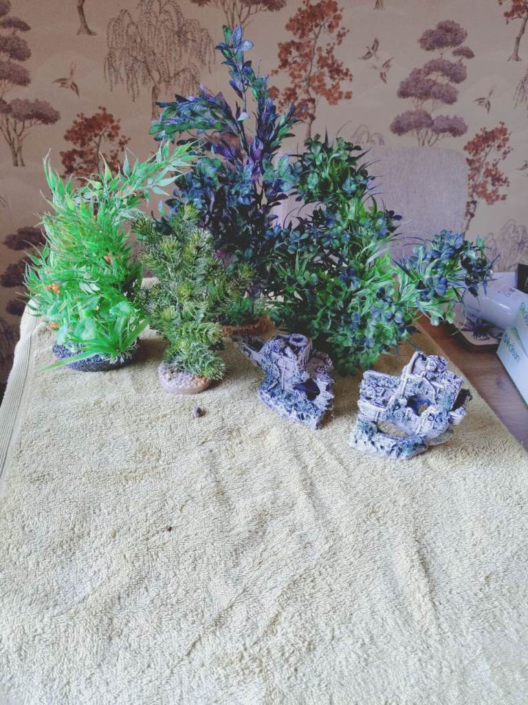 Fish tank accessories 