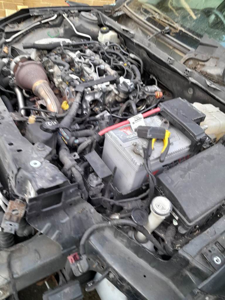 Breaking vauxhall insignia. All parts available. Message me with offers. No reasonable offer refused