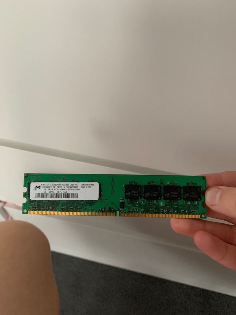 Micron 2GB DDR2 RAM Stick - Good Condition