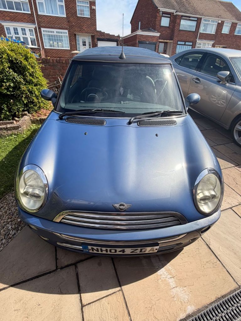 Mini, CONVERTIBLE, Convertible, 2004, Manual, 1598 (cc), 2 doors