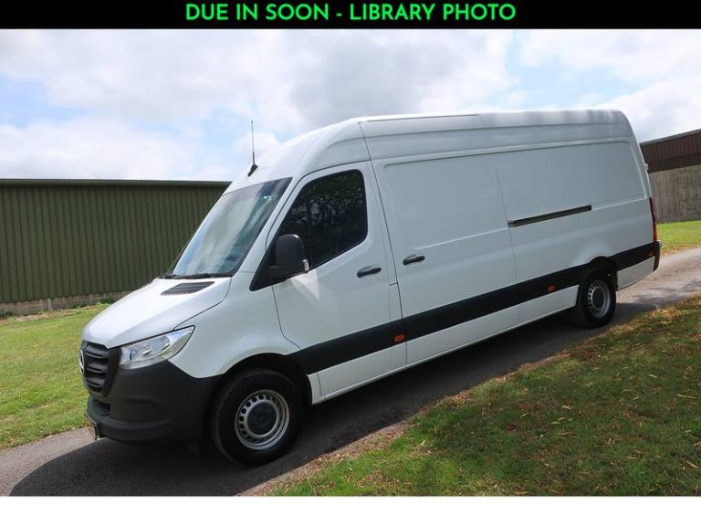 2022 Mercedes-Benz Sprinter 3.5t H2 Progressive Van PANEL VAN DIESEL Manual