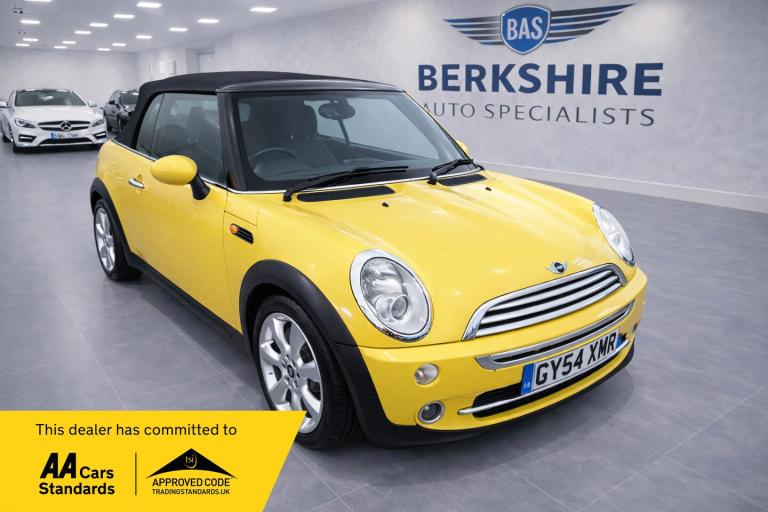 2004 MINI Convertible 1.6 Cooper 2dr Auto CONVERTIBLE Petrol Automatic