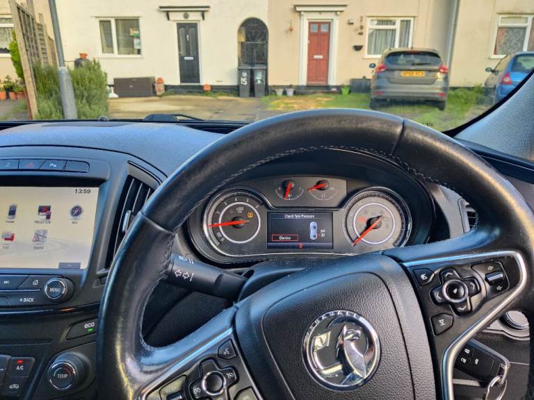 Vauxhall, INSIGNIA, Estate, 2016, Manual, 1598 (cc), 5 doors