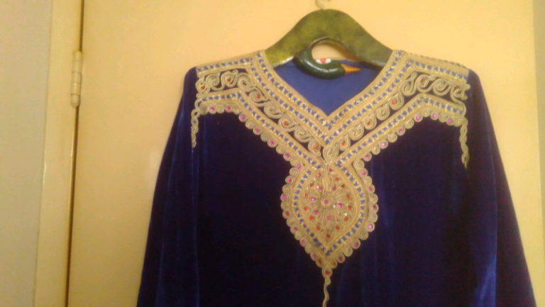 Women's ceremony dress 