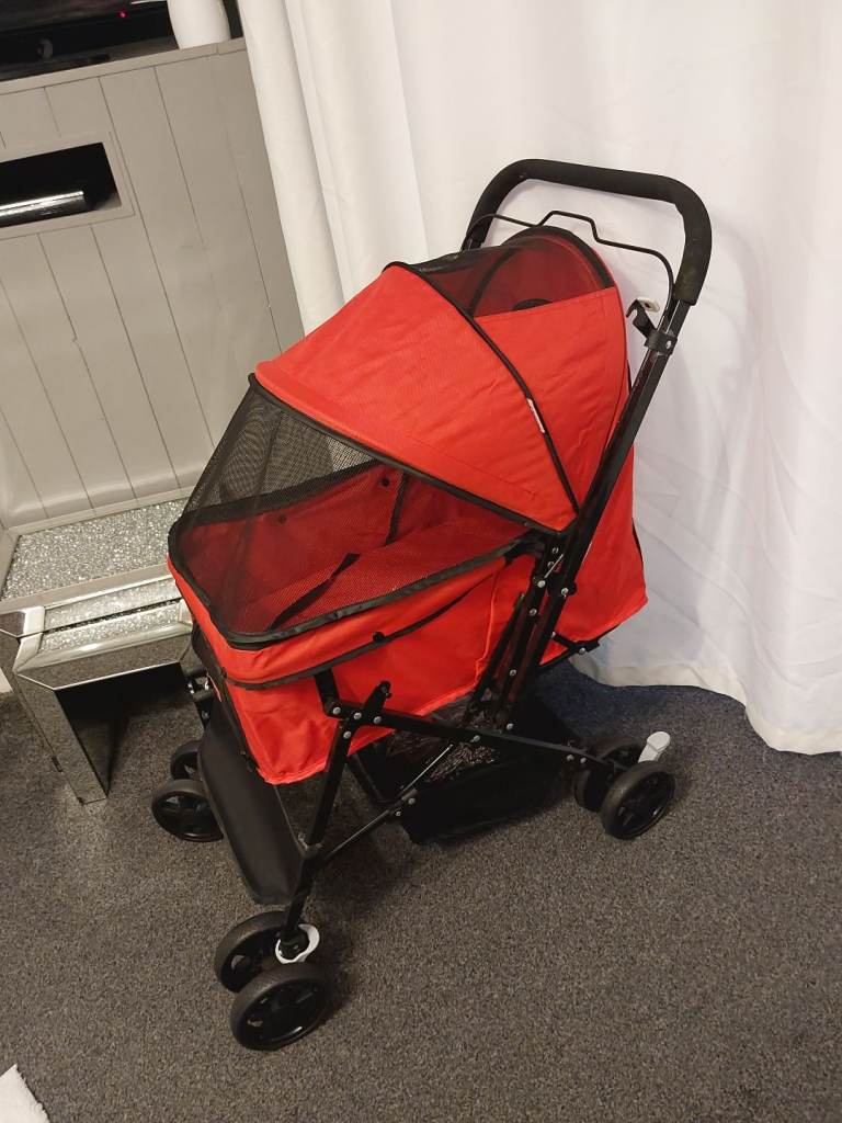 Dog/pet pushchair