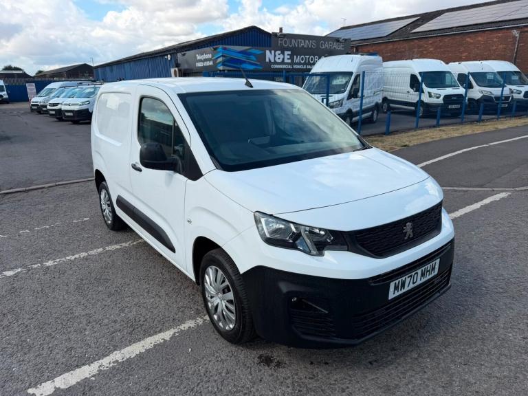 2021 Peugeot Partner 1000 1.5 BlueHDi 100 Professional Van 88k a/c 3 seats finance available PANE...
