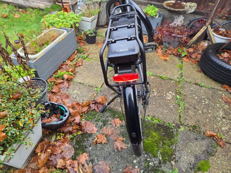 Trek Verve+ 1 Lowstep 400wh Electric Hybrid Bike 2025 in Blue