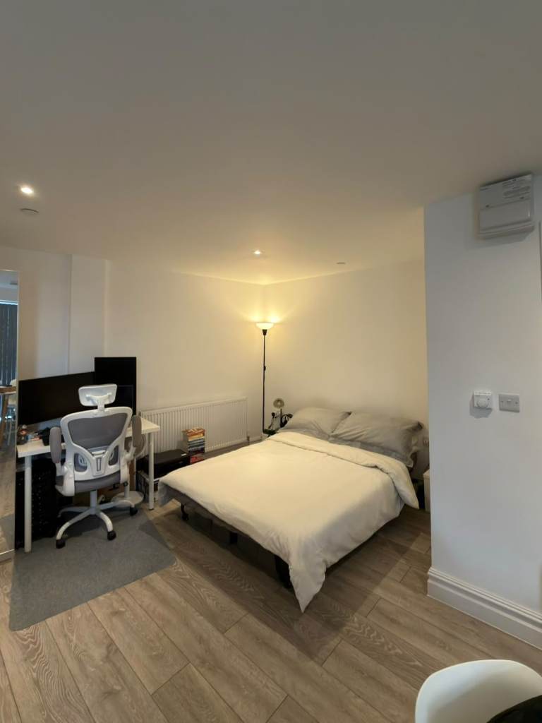 New Modern Studio – Acton