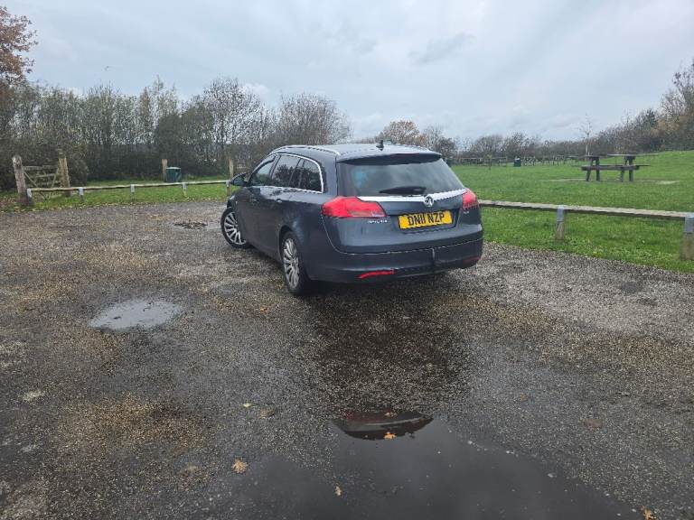 2011 Vauxhall insignia 2.0 cdti auto £950
