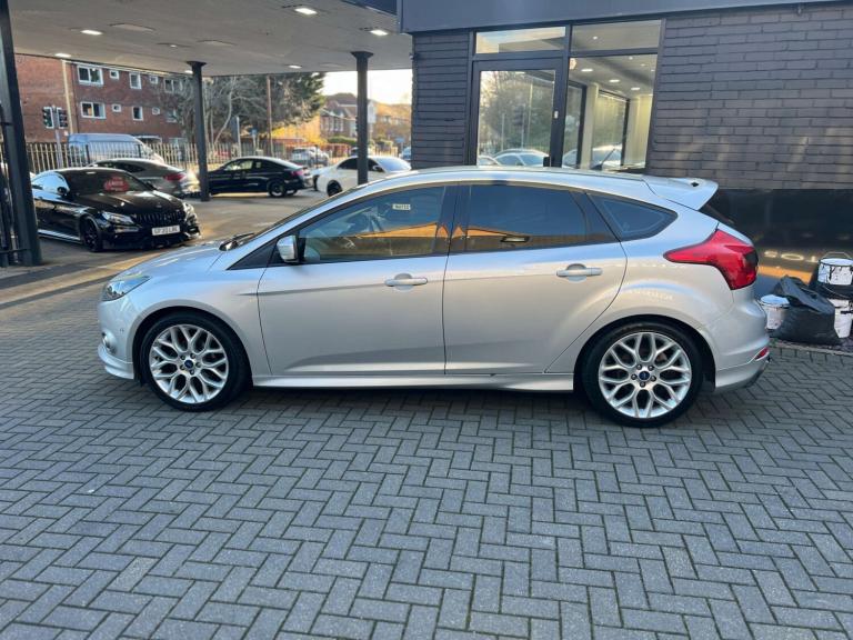 2013 Ford Focus 1.6 TDCi 115 Zetec S 5dr HATCHBACK DIESEL Manual