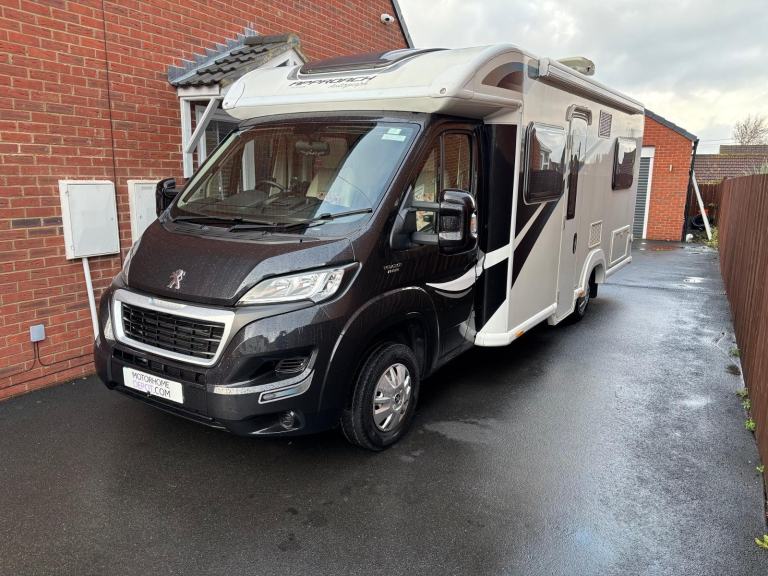 Bailey Autograph Approach