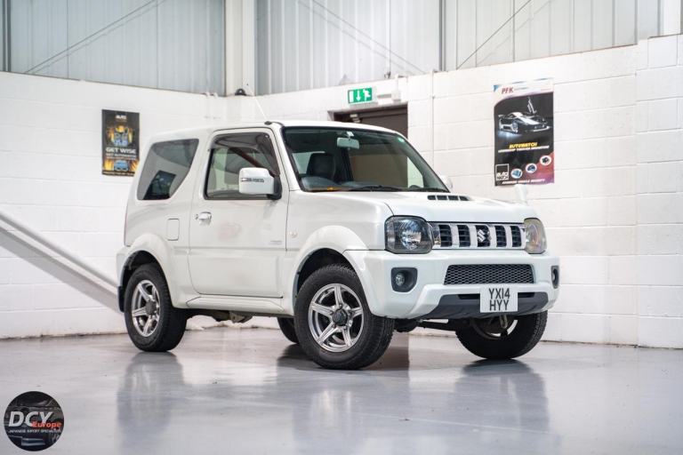 SUZUKI JIMNY 1.3 VVT X ADVENTURE rust free jdm White Auto Petrol 2014
