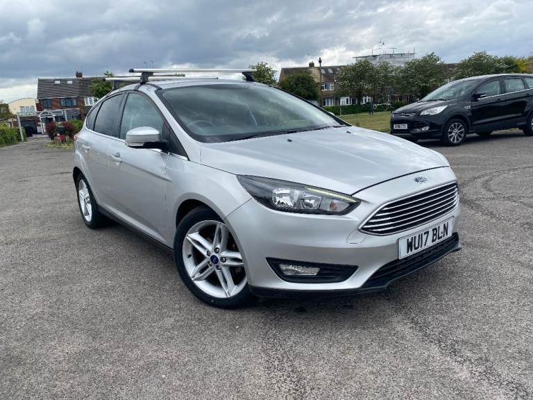 FORD FOCUS  1.0t ECOBOOST ZETEC 2017  NEW BELTS  NEW SERVICE NEW MOT  WARRANTY GIVEN