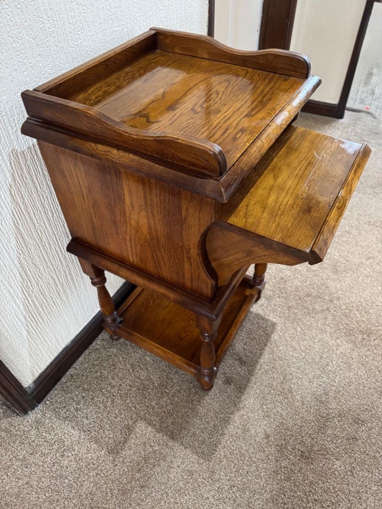 Dark oak table stand 