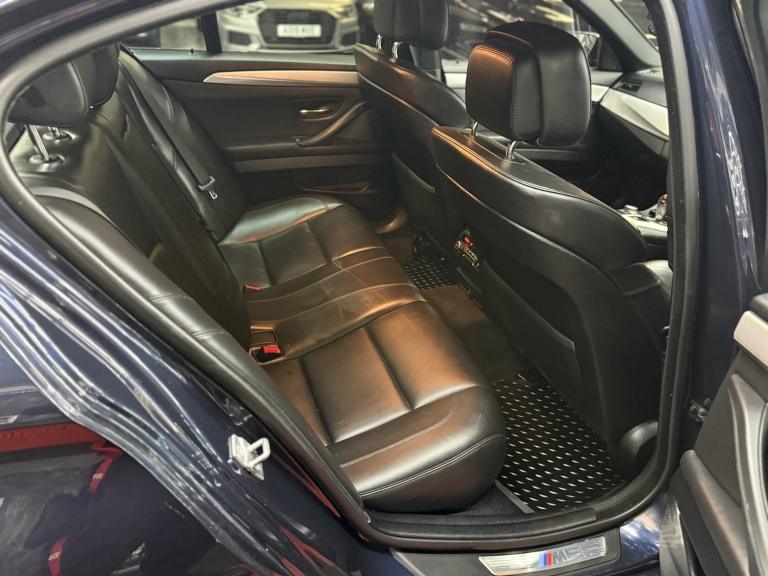 BMW M5 4.4 M5 Saloon 2011