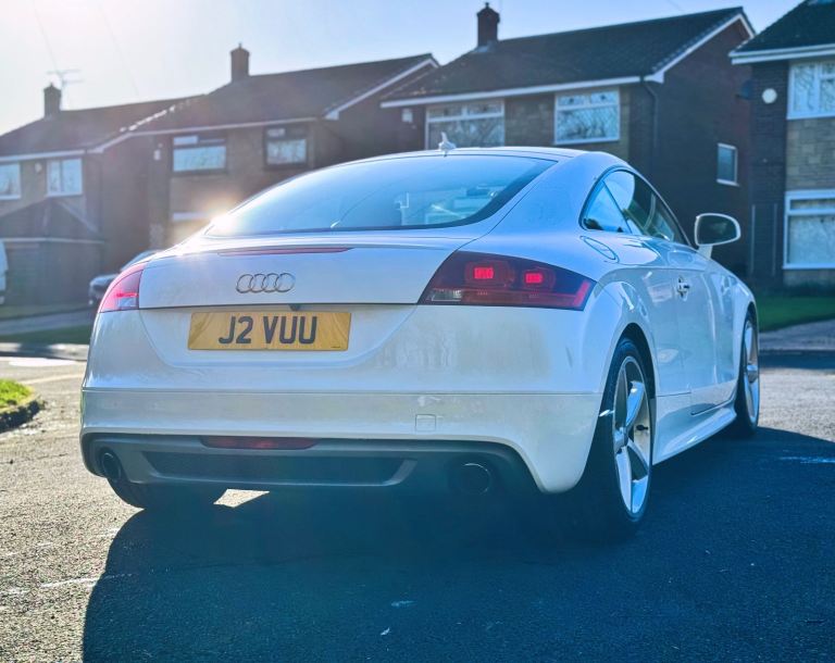 Audi TT 2.0 TFSI S line (211 ps) Quattro S Tronic