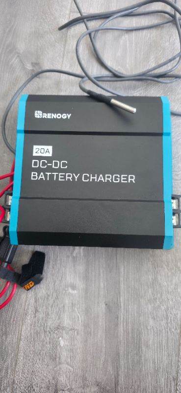 Renogy 20A DC-DC Battery Charger – 12V to 12V – Like New