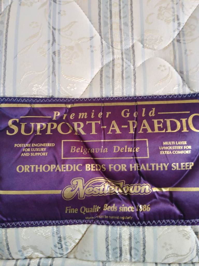 Single bed with pull out bed underneath 