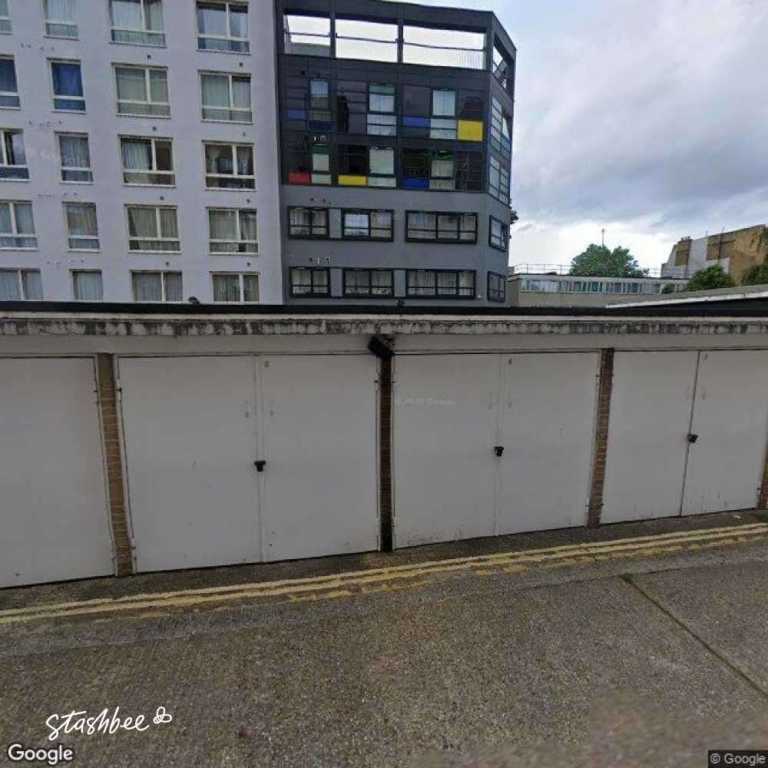Garage to rent in London (SE15) | Stashbee