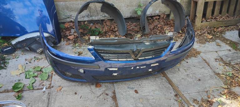 Vauxhall corsa c z21b front bumper complete with grill fog lights used