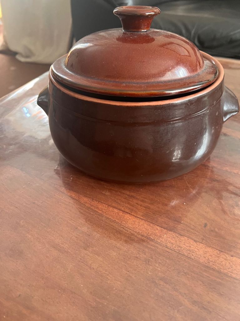 Ceramic casserole dish with lid Bought a separate lid