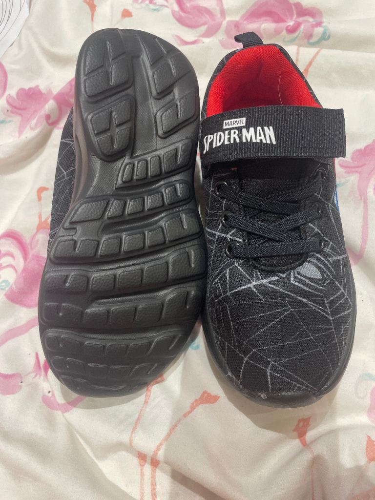 *brand new * spider man trainers 
