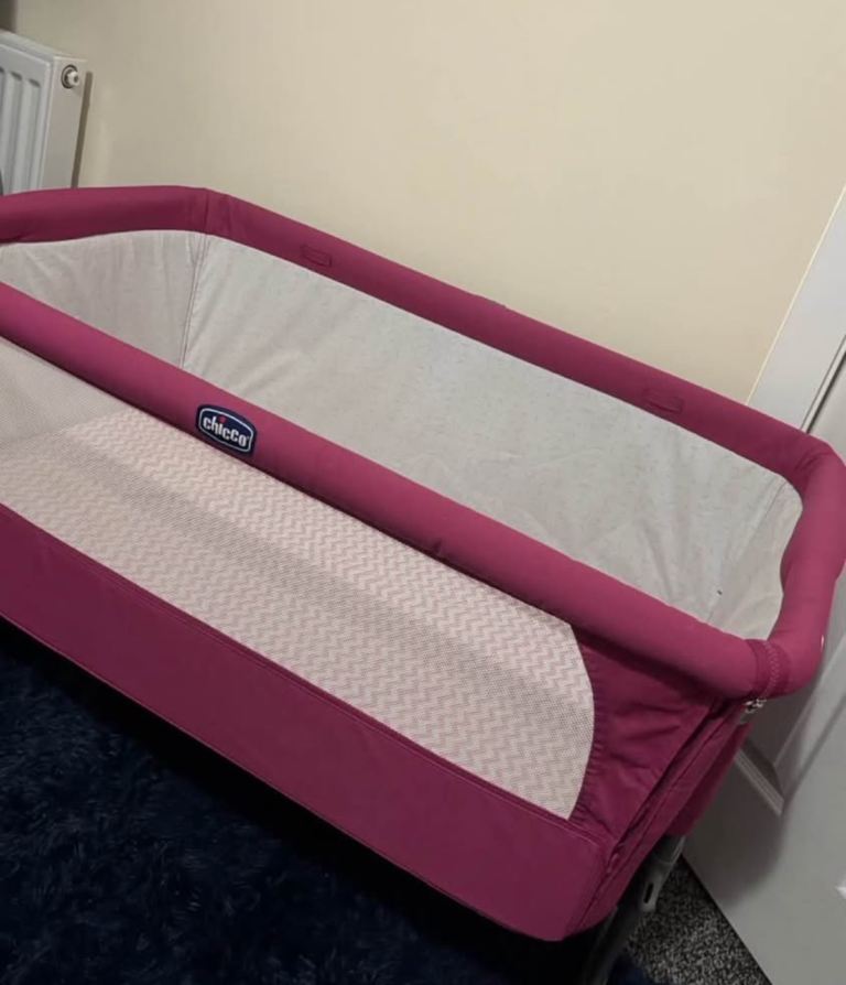 image for Baby chicco next to me crib pink